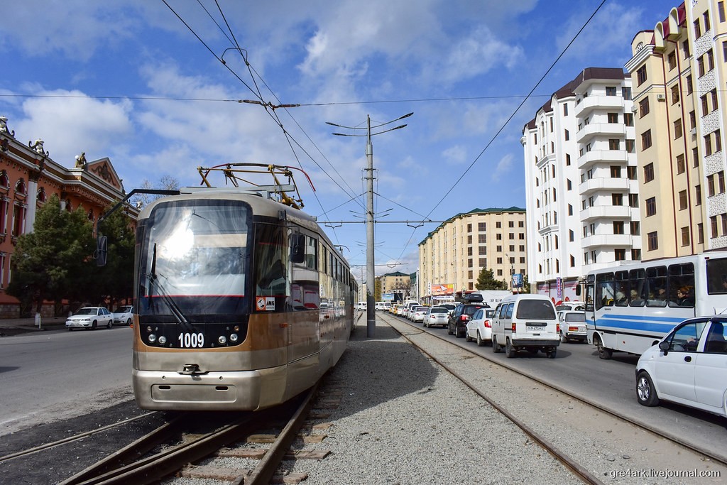 Yalangoch etuk ayollar uxlayotgan video